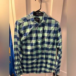 Hollister men’s medium button down